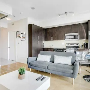 Apartment Heart Of Downtown Close To Cn Tower, Toronto