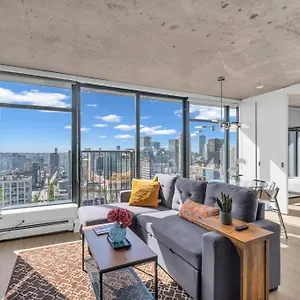 https://skyview-40th-floor-2br-condo-in-downtown.vancouver-hotels-bc.net